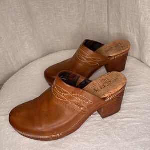 Korks By Kork-Ease Tina Clogs Mule Tan Womens Slip On Shoe Size 10